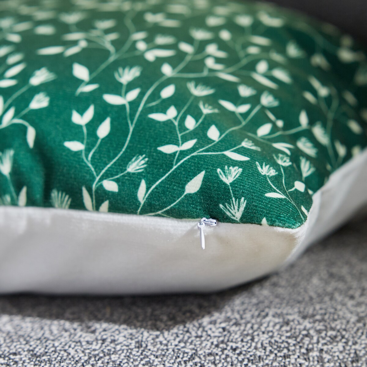 Poszewka Welwetowa Floralys 40x40 cm