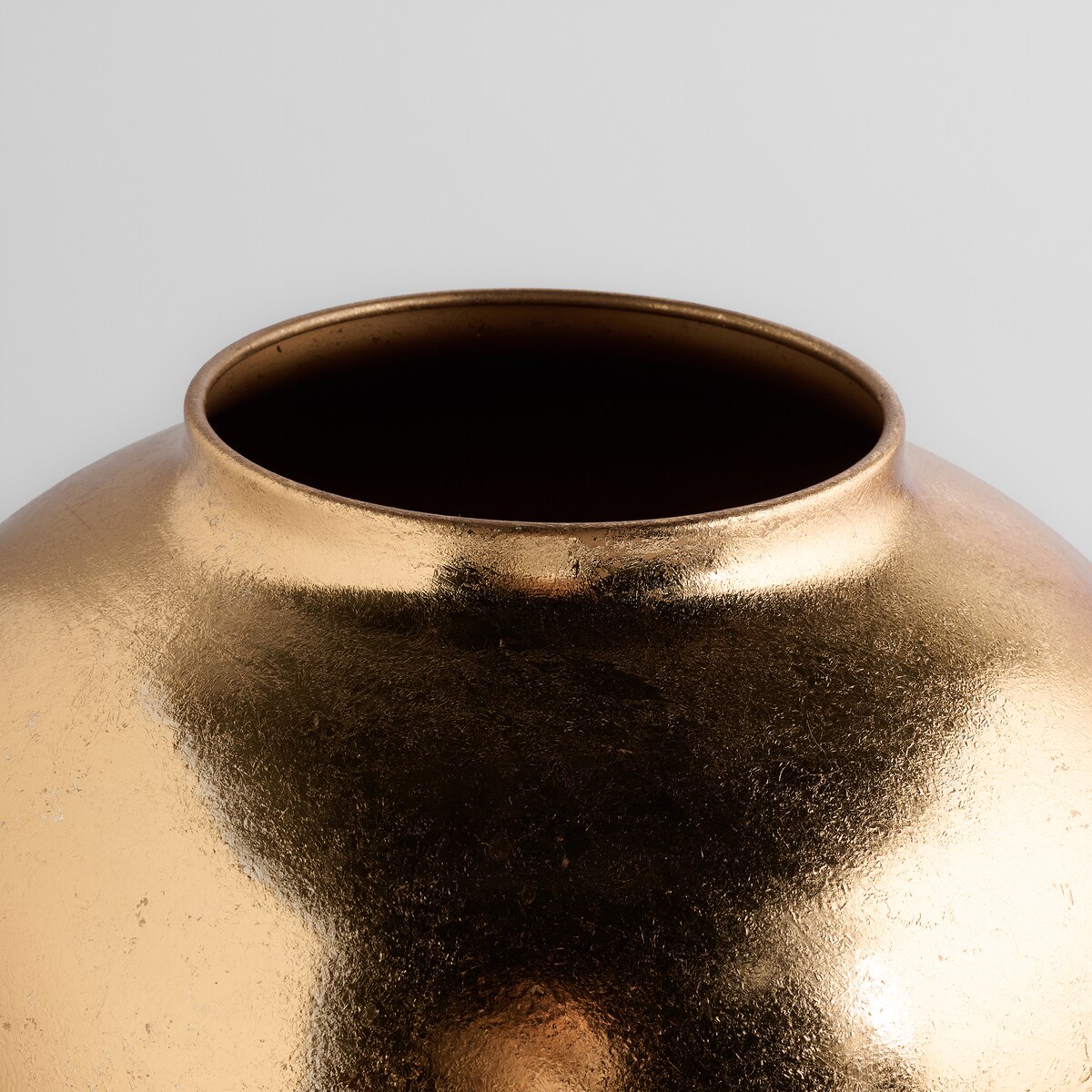 Wazon Mindos z motywem geometrycznym