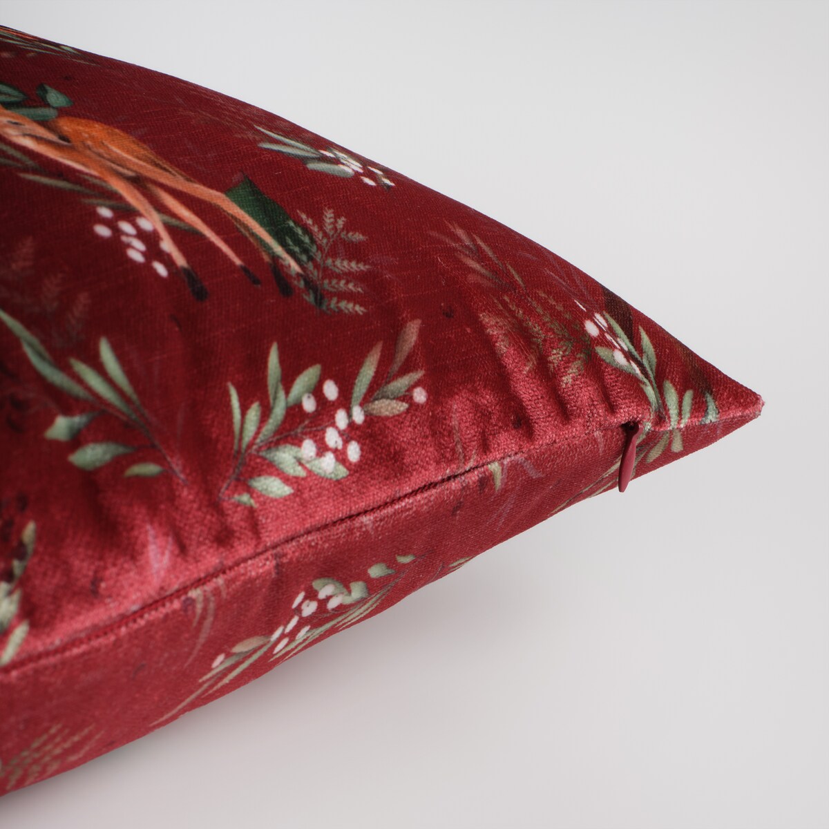 Poszewka z nadrukiem Wildero 45x45 cm z motywem zwierząt leśnych