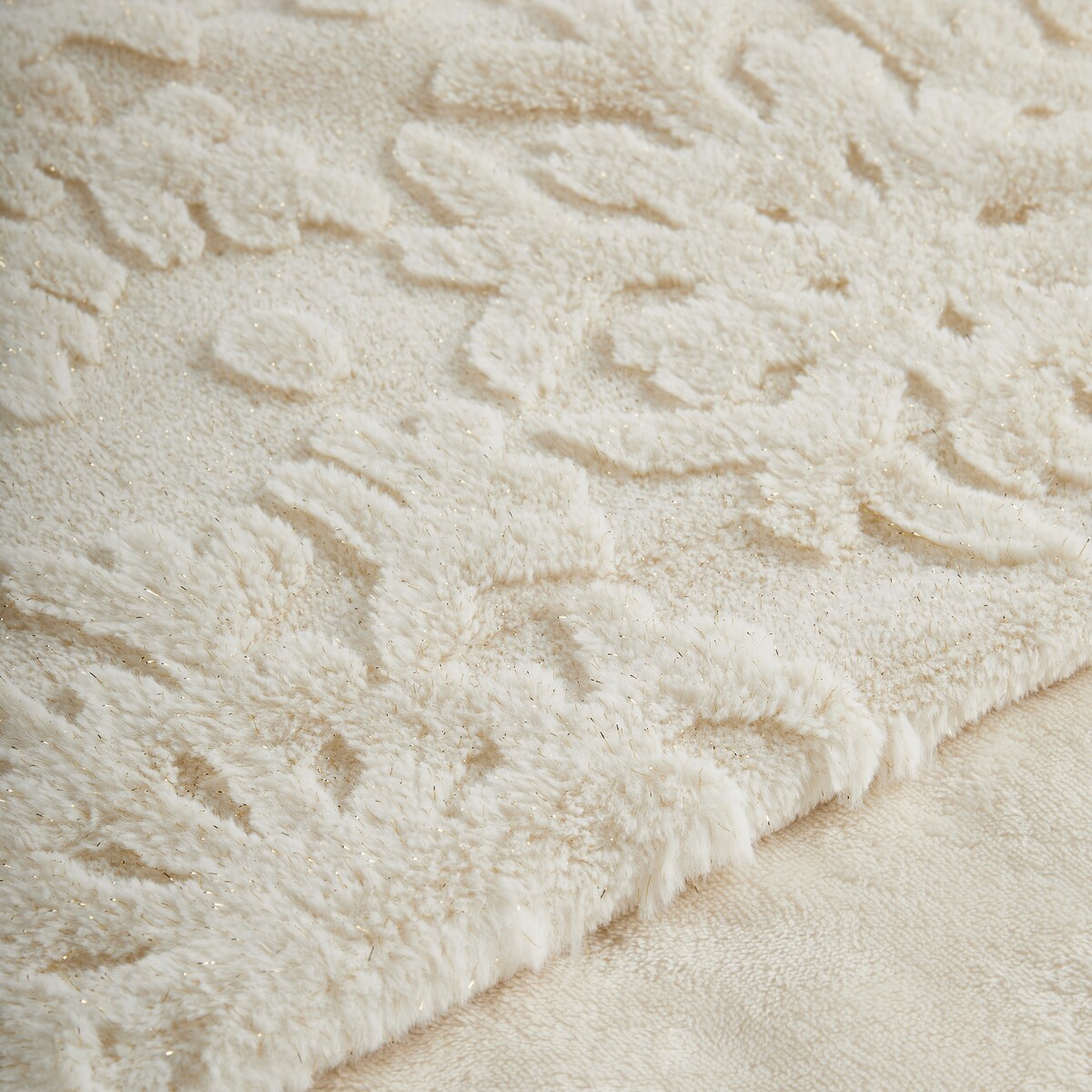 Jednokolorowy koc żakardowy Nivisa 150x200 cm