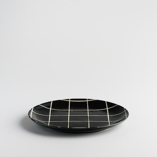 Patera Triah z motywem geometrycznym