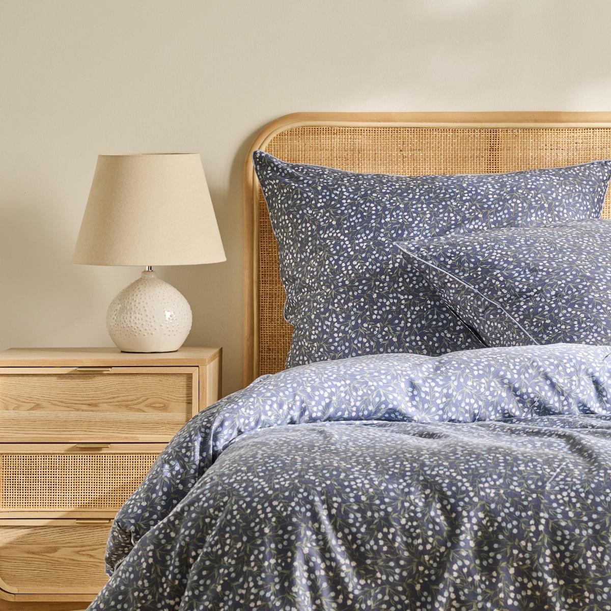 Pościel z bawełny satynowej Crisenta 160x200 cm z motywem kwiatowym