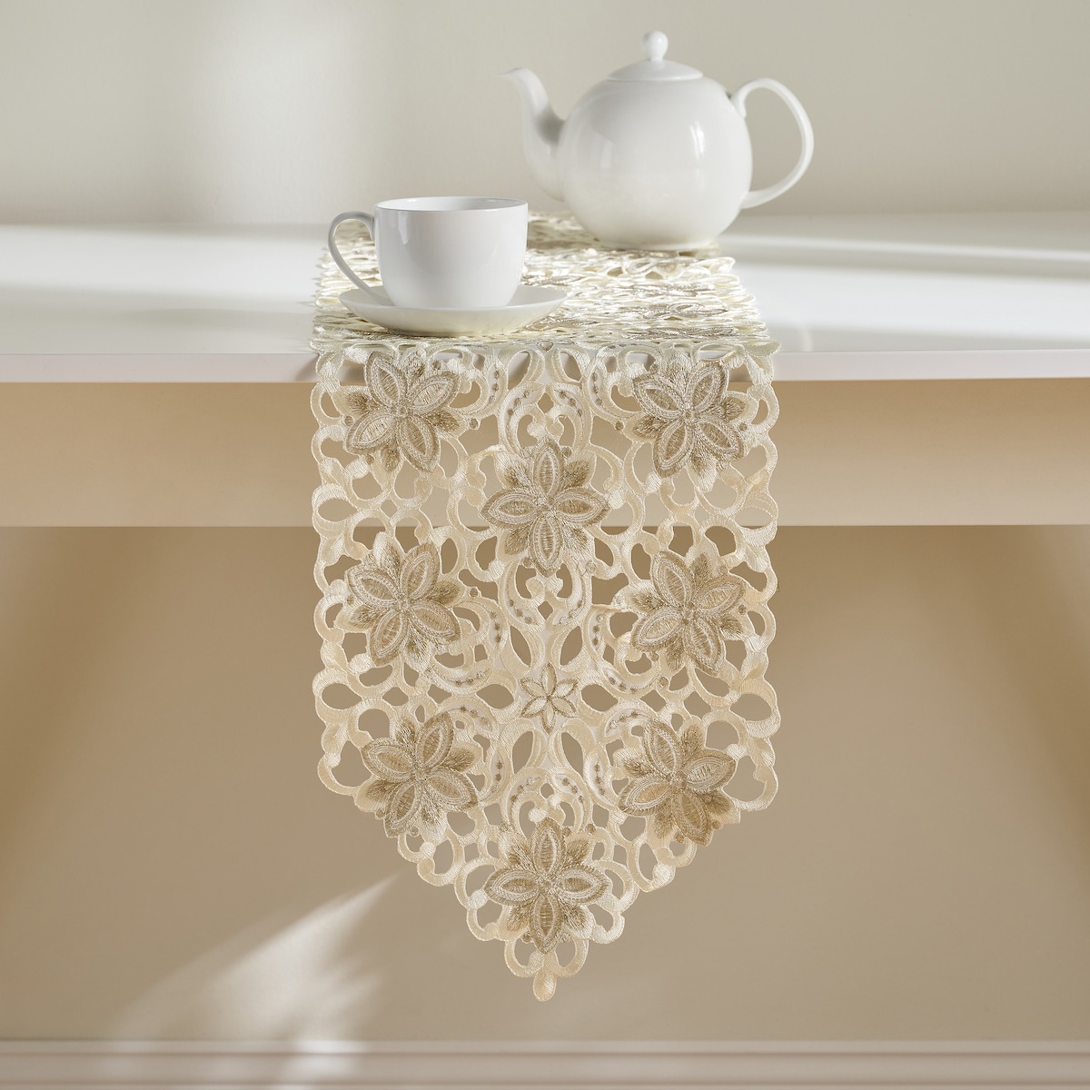 Bieżnik Haftowany Recor 28x174 cm z motywem gwiazdy betlejemskiej