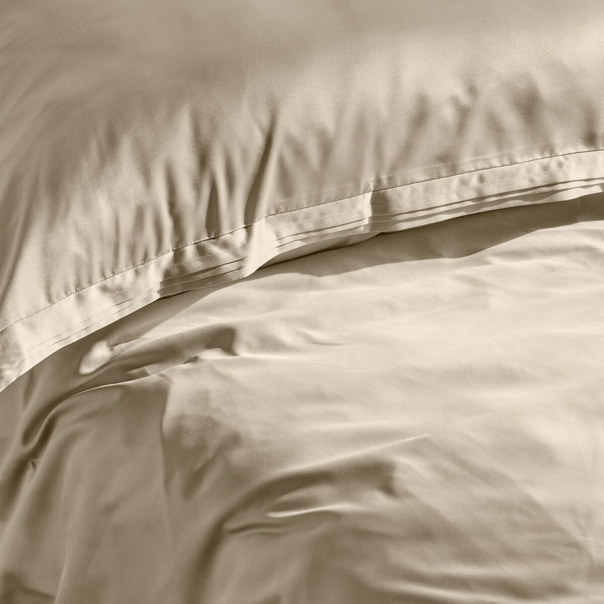 Pościel satynowa z mikrofibry Lobelia 160x200 cm