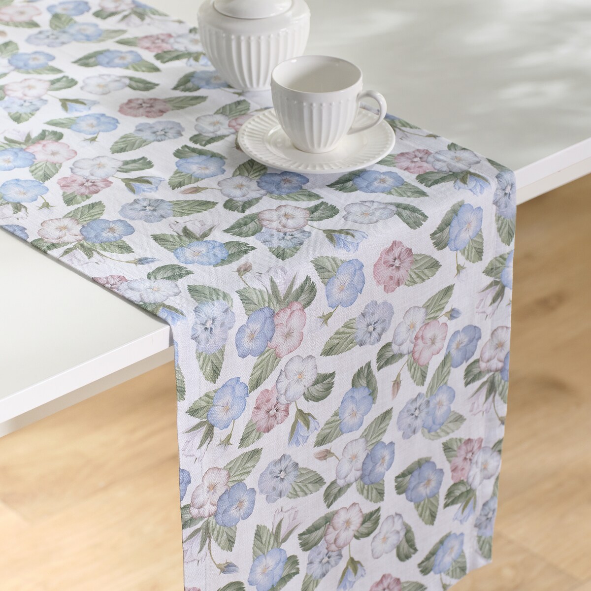 Bieżnik z nadrukiem Pansiso 35x180 cm z motywem kwiatowym