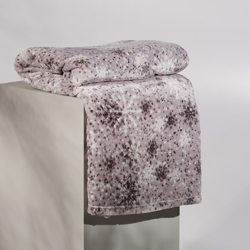 Drukowany koc Snowf 150x200 cm z motywem śnieżynki