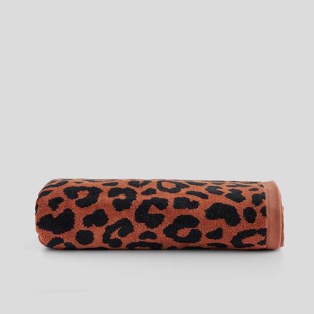 Ręcznik Panther 70x130 cm z motywem zwierzęcym