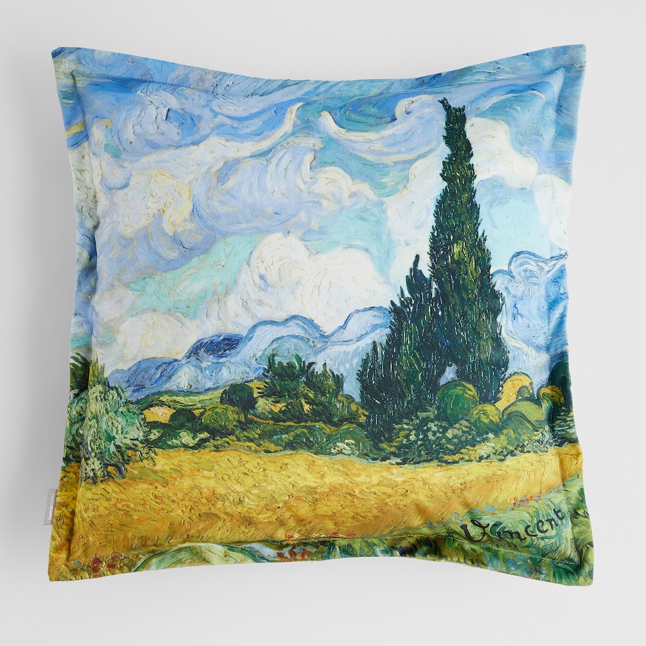 Poszewka z nadrukiem Wheatfield 45x45 cm z motywem z obrazu Vincenta van Gogha