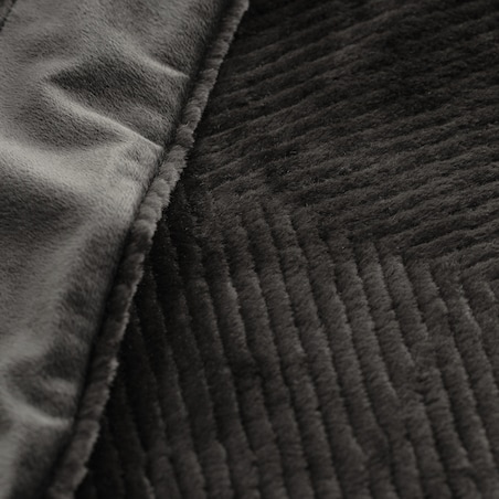 Narzuta Futrzana Przeszywana w Geometryczny Wzór Abraco 200x220 cm