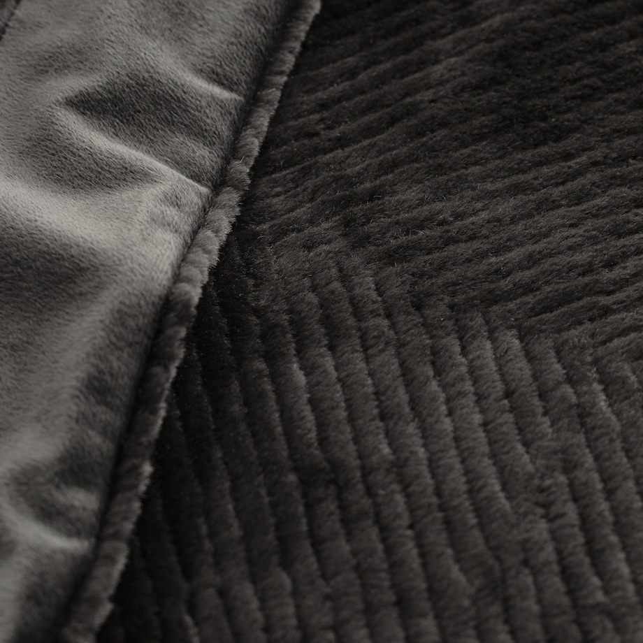 Narzuta Futrzana Przeszywana w Geometryczny Wzór Abraco 200x220 cm