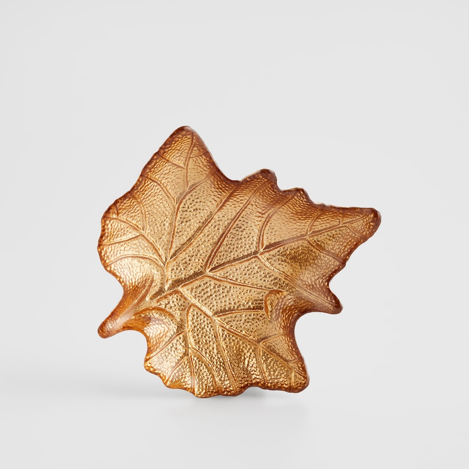 Patera Ives