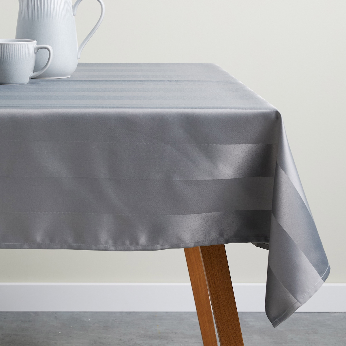 Obrus Delsie 150x220 cm