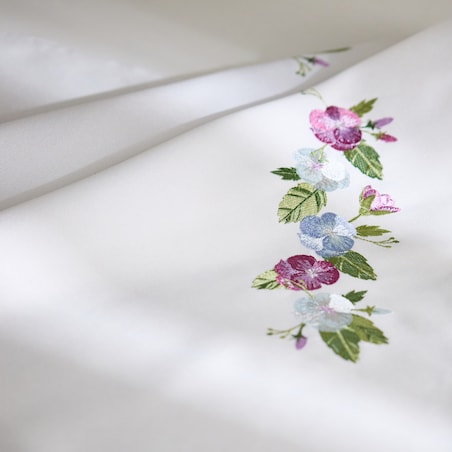 Serweta Haftowana Pansisa 80x80 cm z motywem kwiatowym