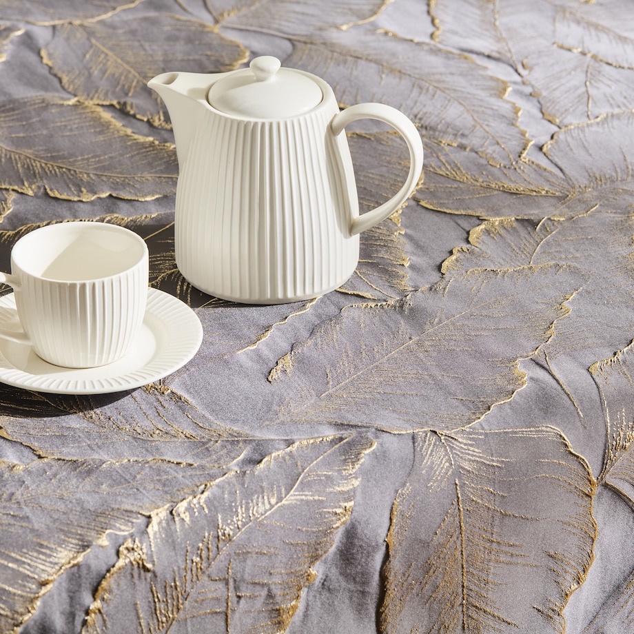 Obrus Żakardowy Fernaso 130x180 cm z motywem liściastym