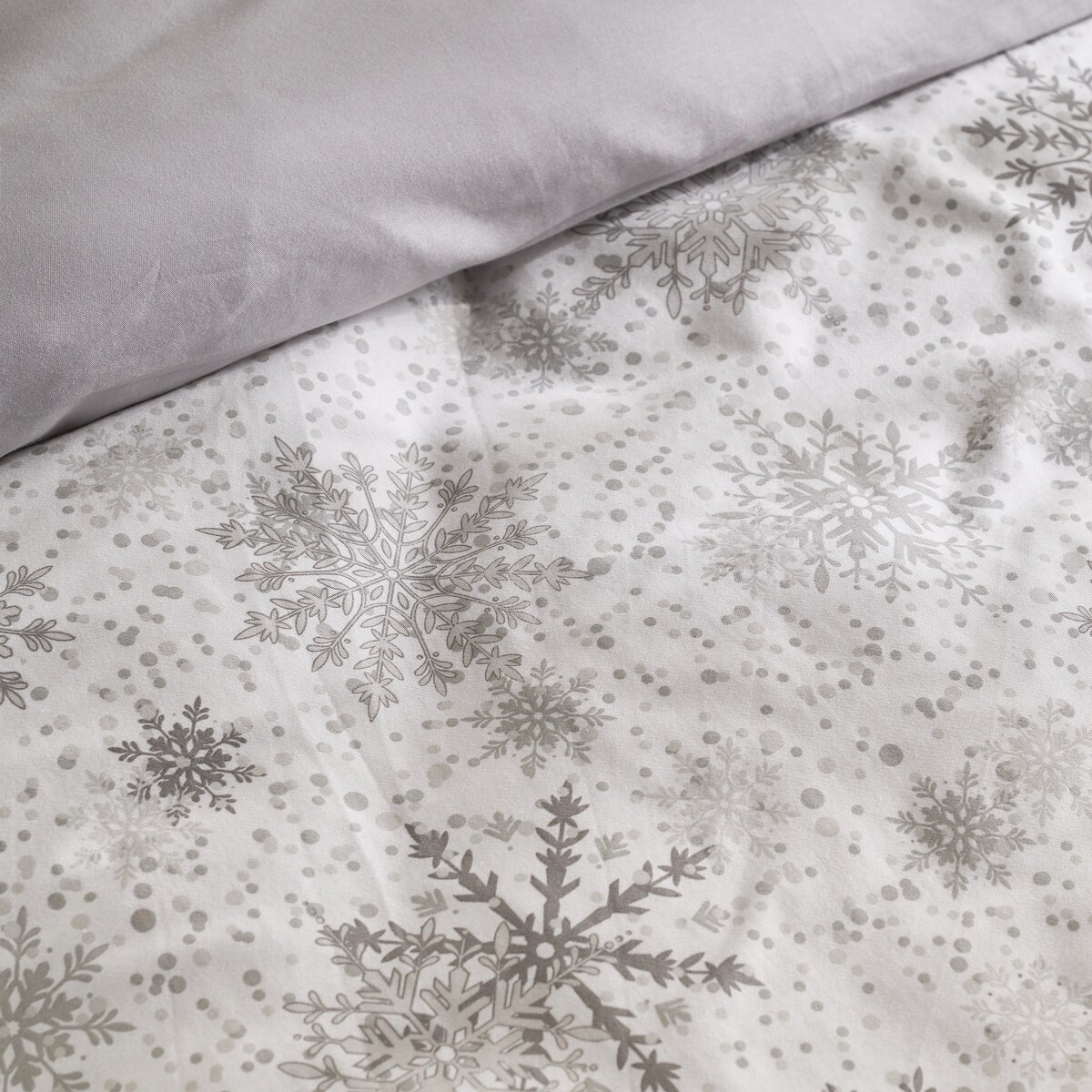 Pościel z bawełny satynowej z lamówką Snowf 200x220 cm z motywem śnieżynki