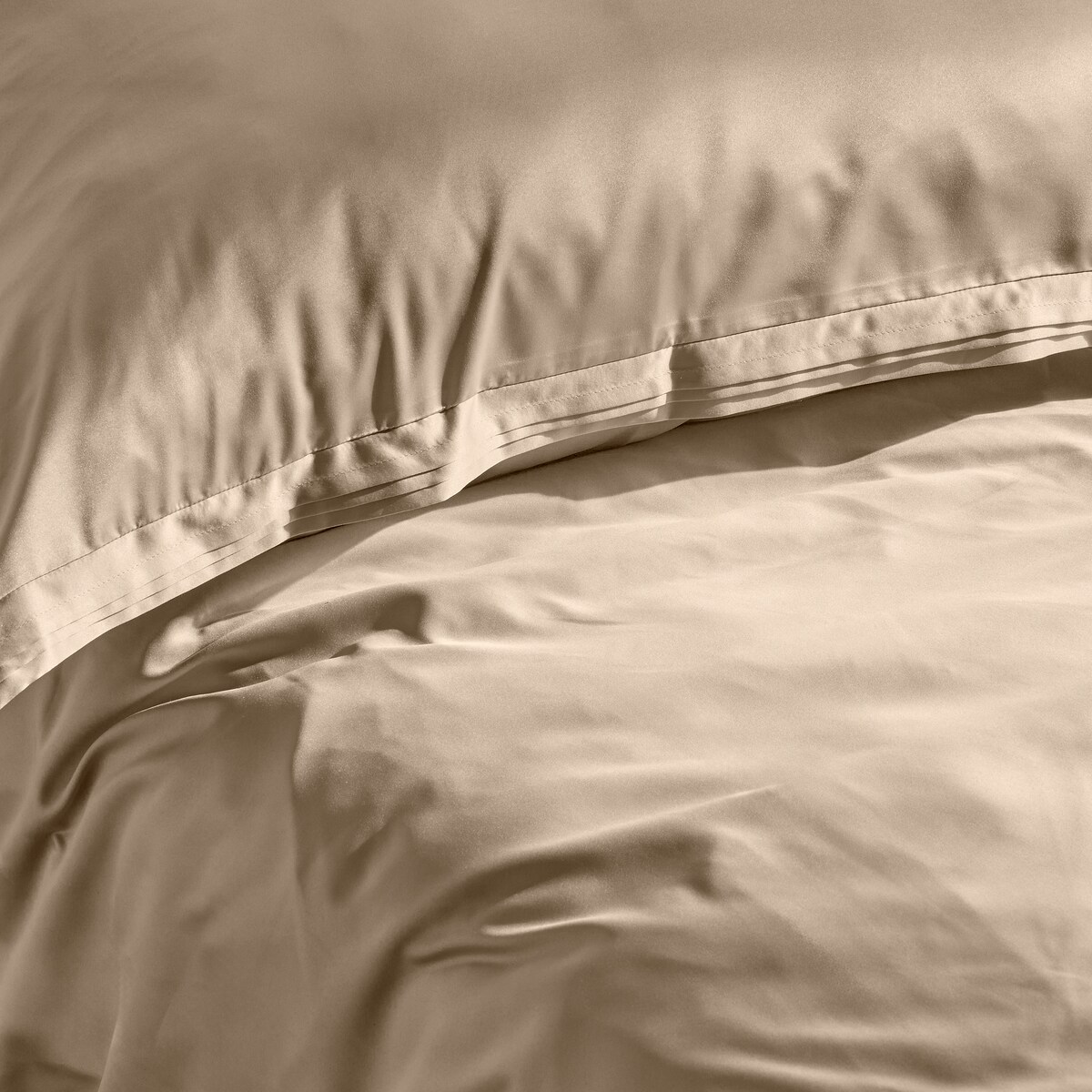 Pościel satynowa z mikrofibry Lobelia 160x200 cm