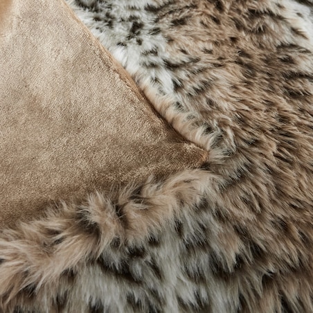 Narzuta Futrzana Felinzia 180x220 cm z motywem zwierzęcym
