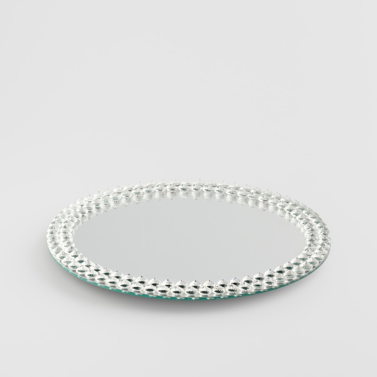 Patera obrotowa Milla z motywem geometrycznym