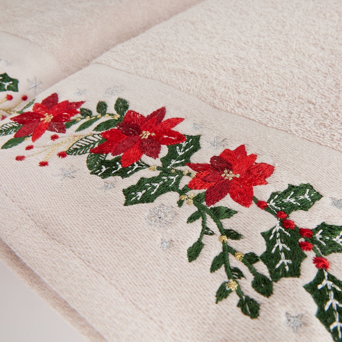 Prezentowy zestaw ręczników dekoracyjnych Poinsetia 70x130 cm