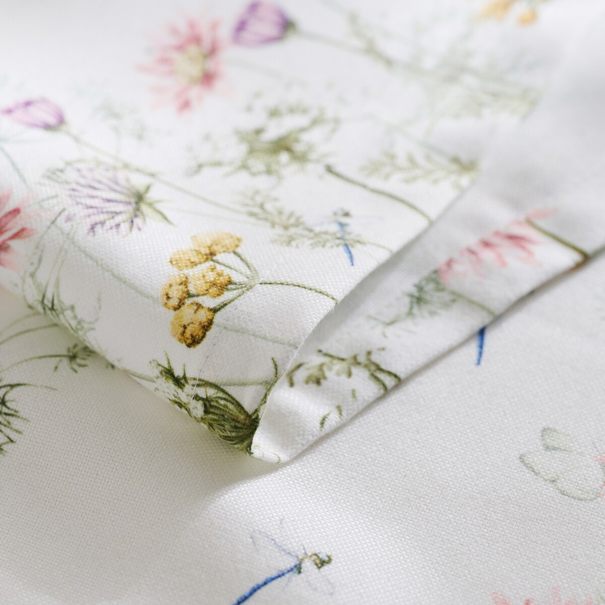 Bieżnik z nadrukiem Koperino 35x180 cm z motywem kwiatowym