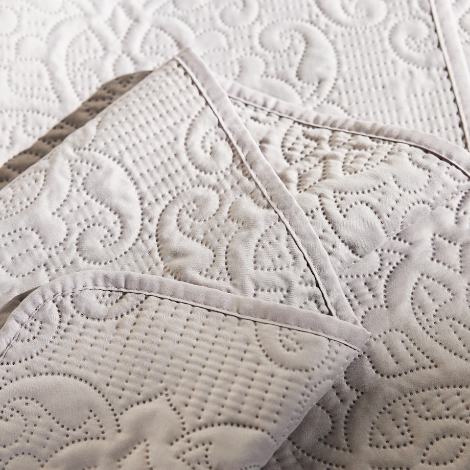 Jednokolorowa narzuta na łóżko Lavish 170x210 cm