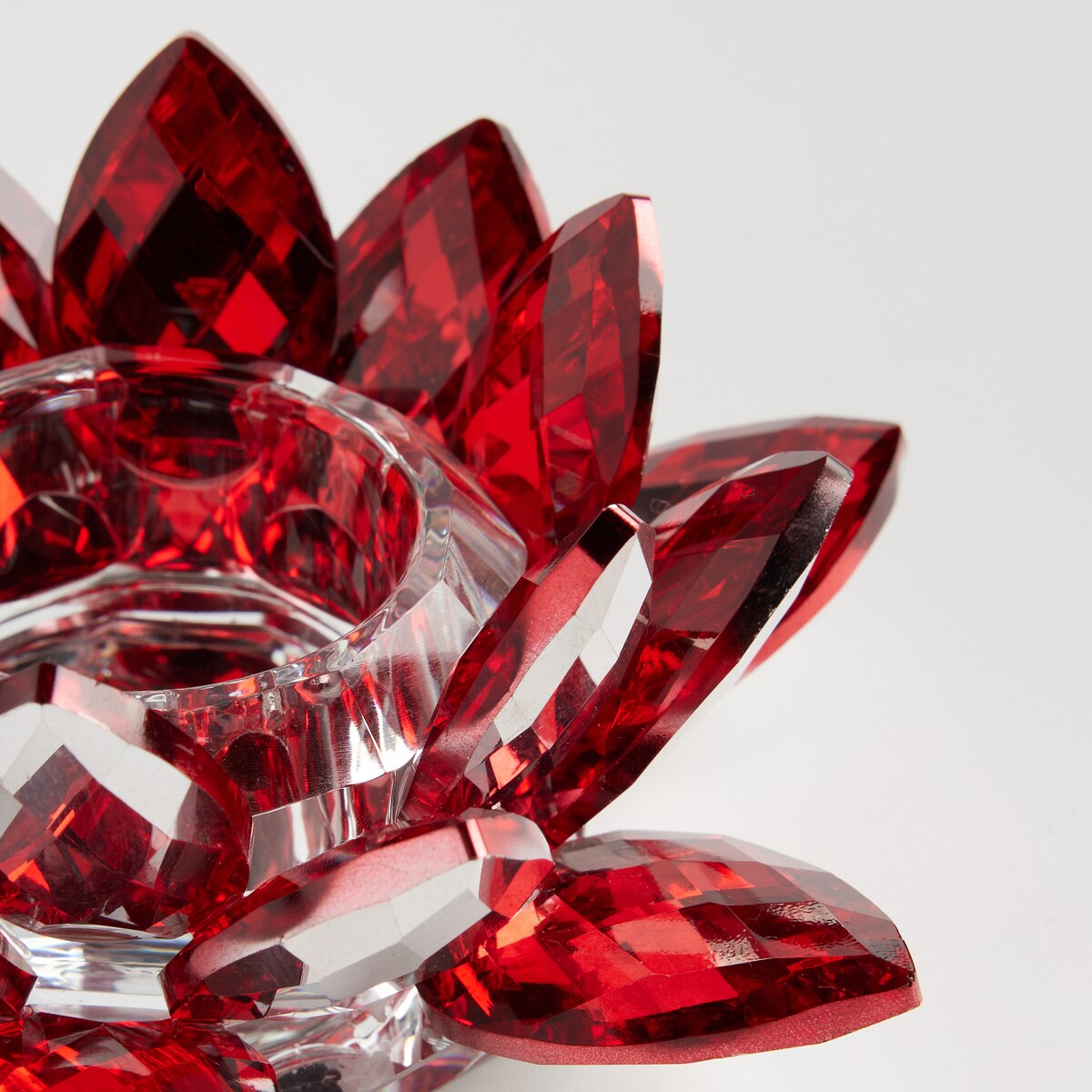 Świecznik Cristal shine z motywem kwiatowym