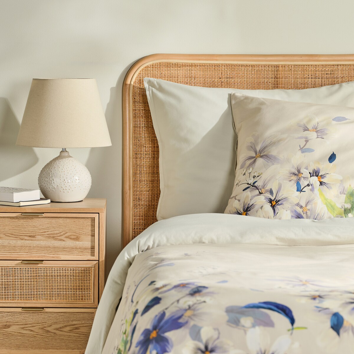 Pościel z bawełny satynowej Larra 200x220 cm z motywem postaci