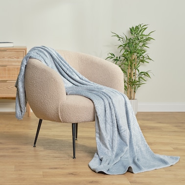 Jednokolorowy koc z wytłoczonym wzorem Esme 150x200 cm