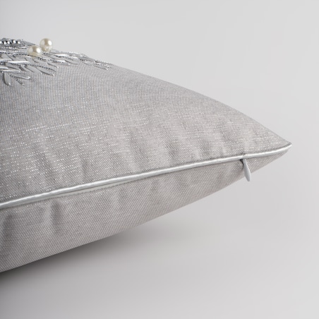 Poszewka Haftowana Arvores 45x45 cm z motywem choinki