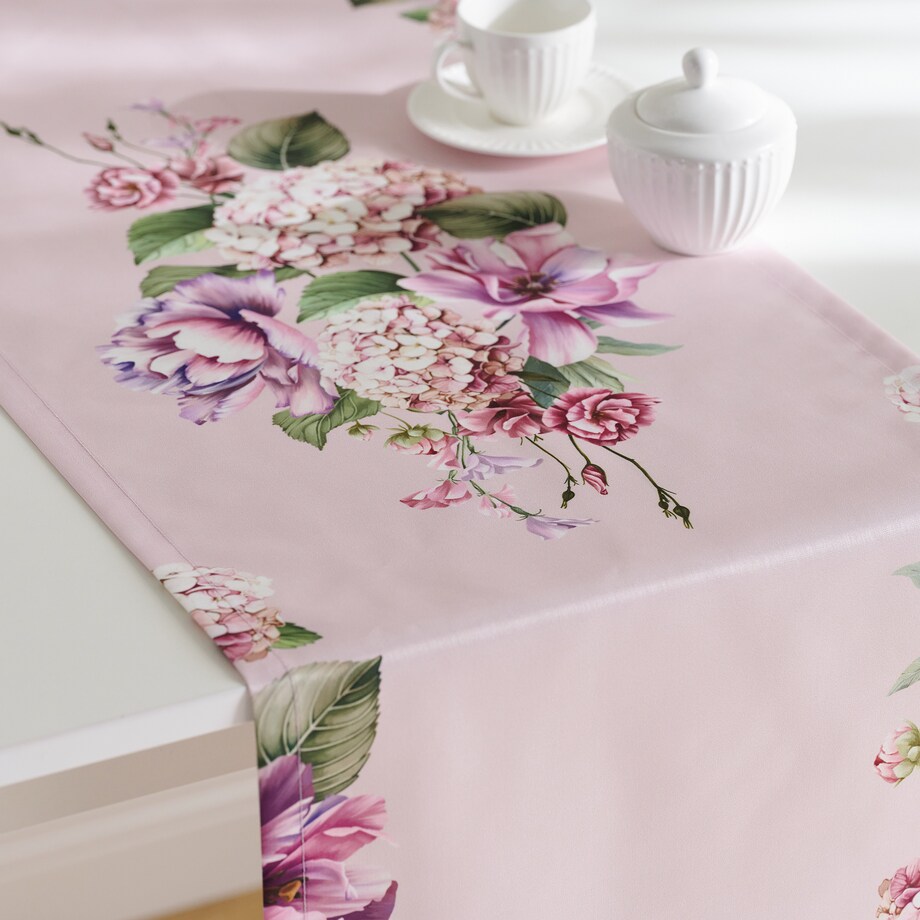 Bieżnik z nadrukiem Tensianis 40x180 cm z motywem kwiatowym