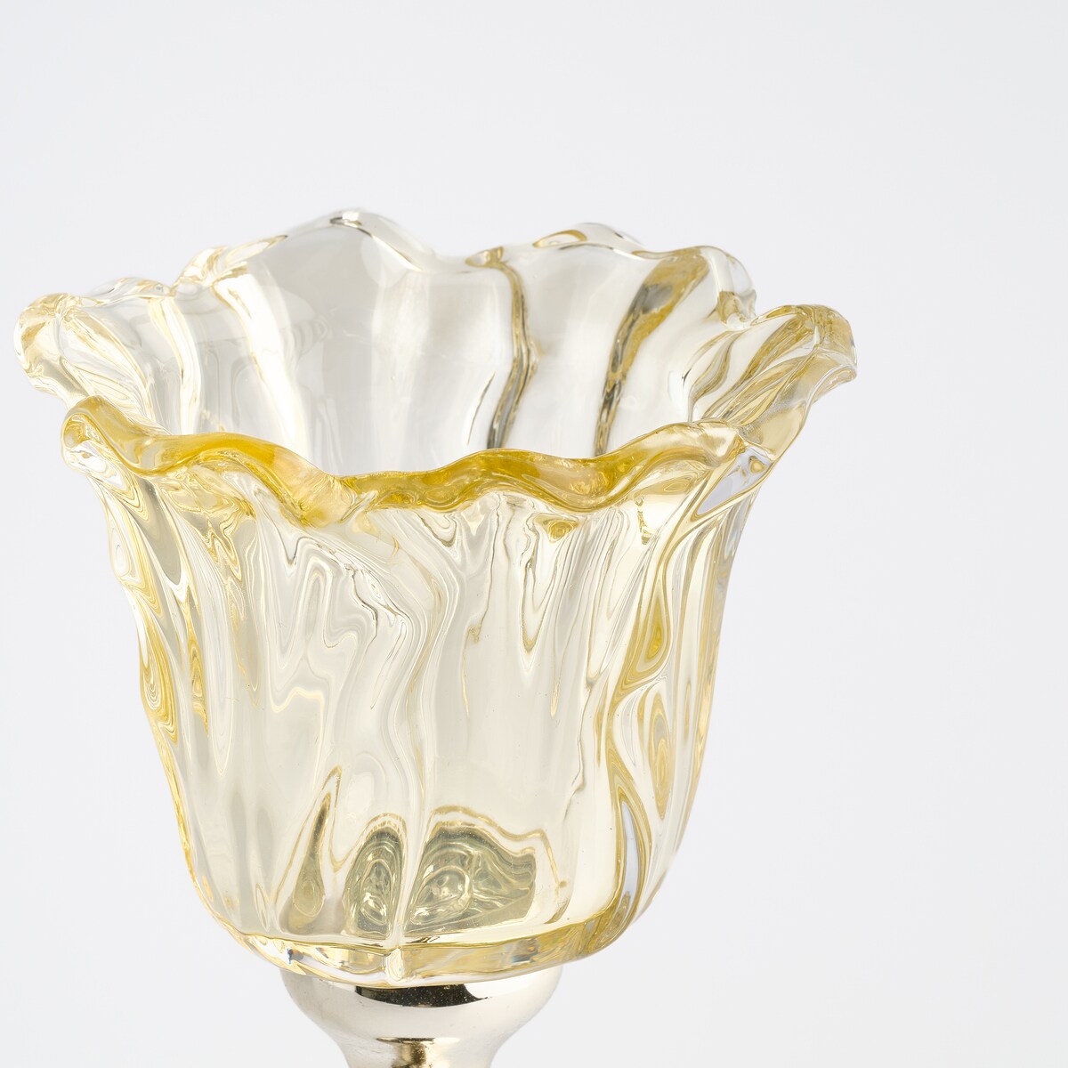 Świecznik Flori z motywem kwiatowym