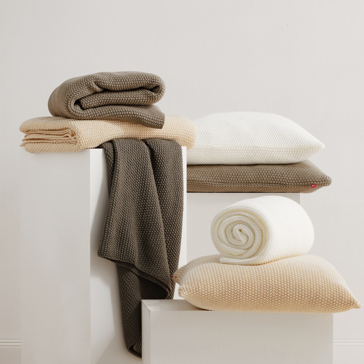 Koc jednokolorowy dzianinowy Zaldar 130x170 cm