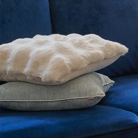 Poszewka Futrzana Bares 45x45 cm z motywem geometrycznym