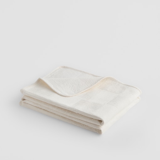 Jednokolorowa narzuta na łóżko Quadron 200x220 cm z motywem geometrycznym