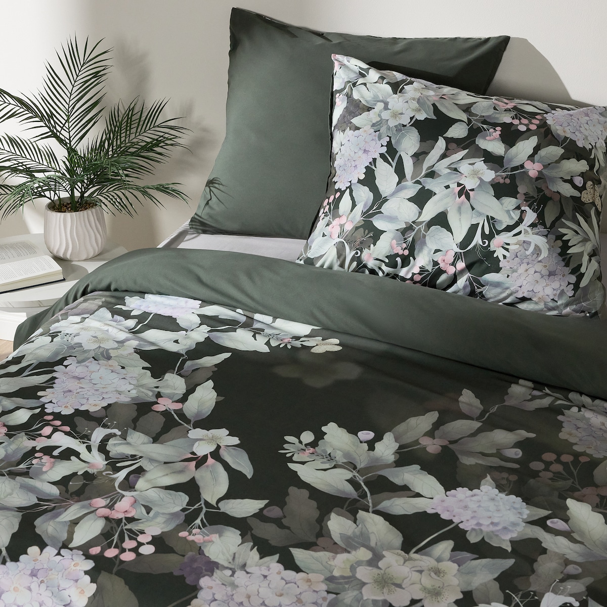 Komplet pościeli z mikrofibry Hata 200x220 cm z 2 poszewkami 70x80