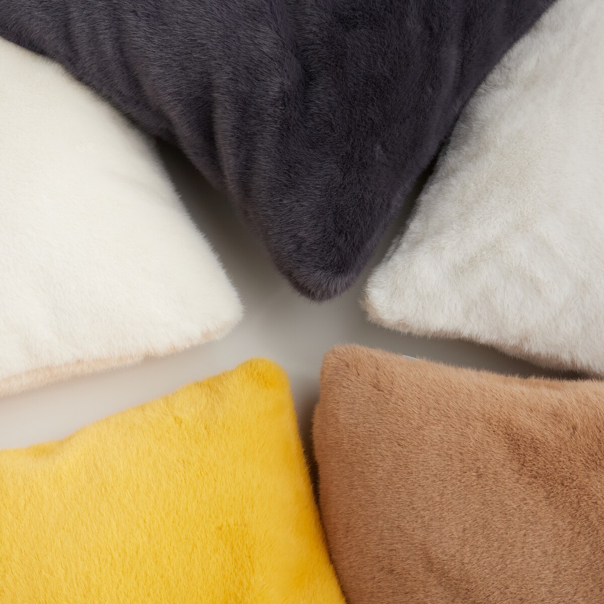 Poszewka Futrzana Molinio 45x45 cm