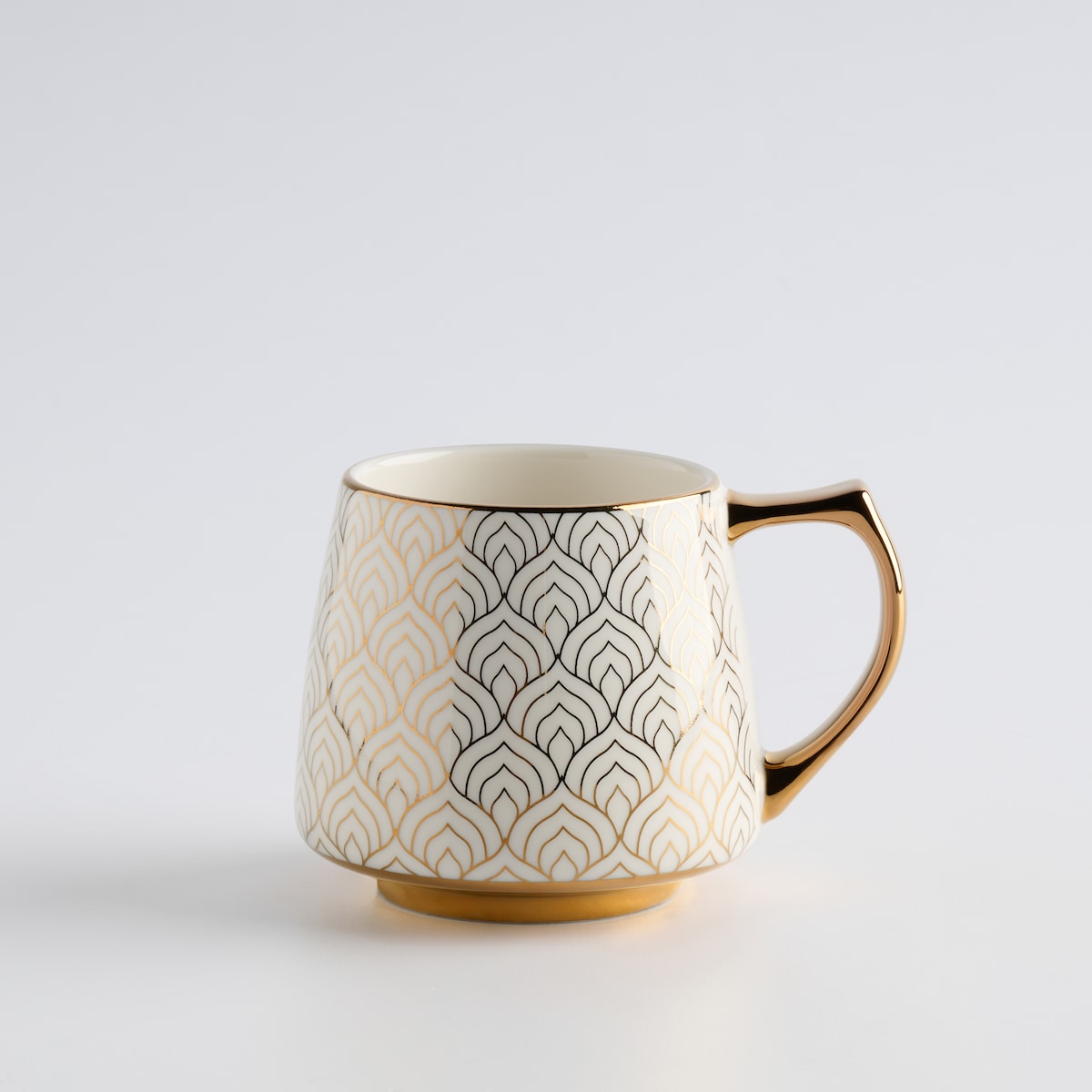 Kubek Zenya z motywem geometrycznym