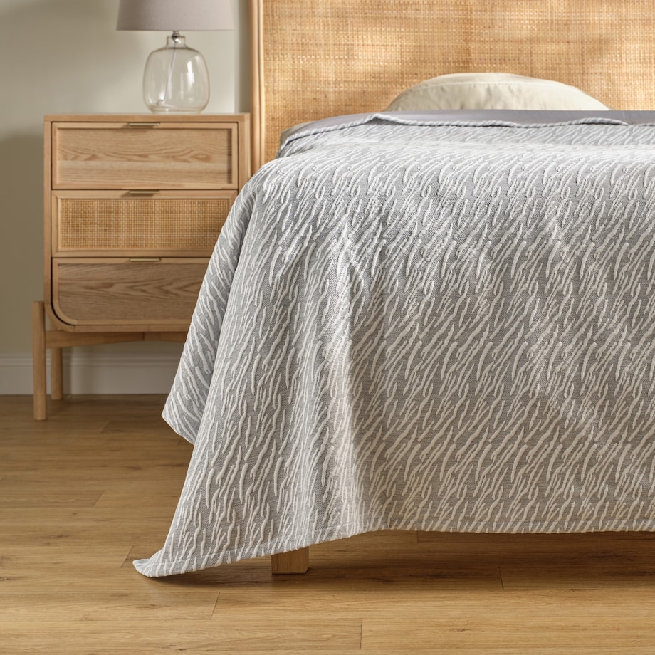 Narzuta Marafe 200x220 cm z motywem geometrycznym