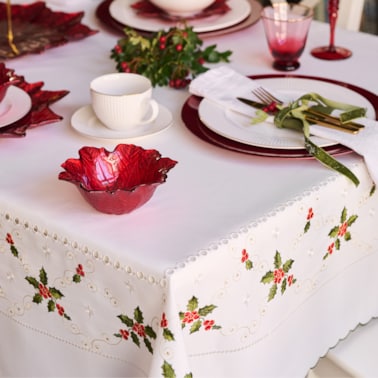 Obrus Haftowany Merrila 147x220 cm