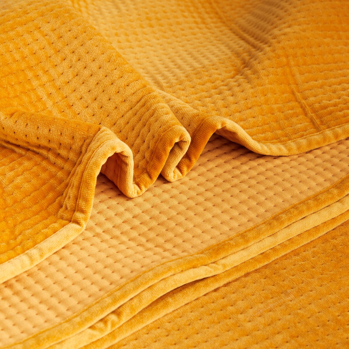 Narzuta Welwetowa w Wytłaczane Drobne Kropki Pontoso 200x220 cm