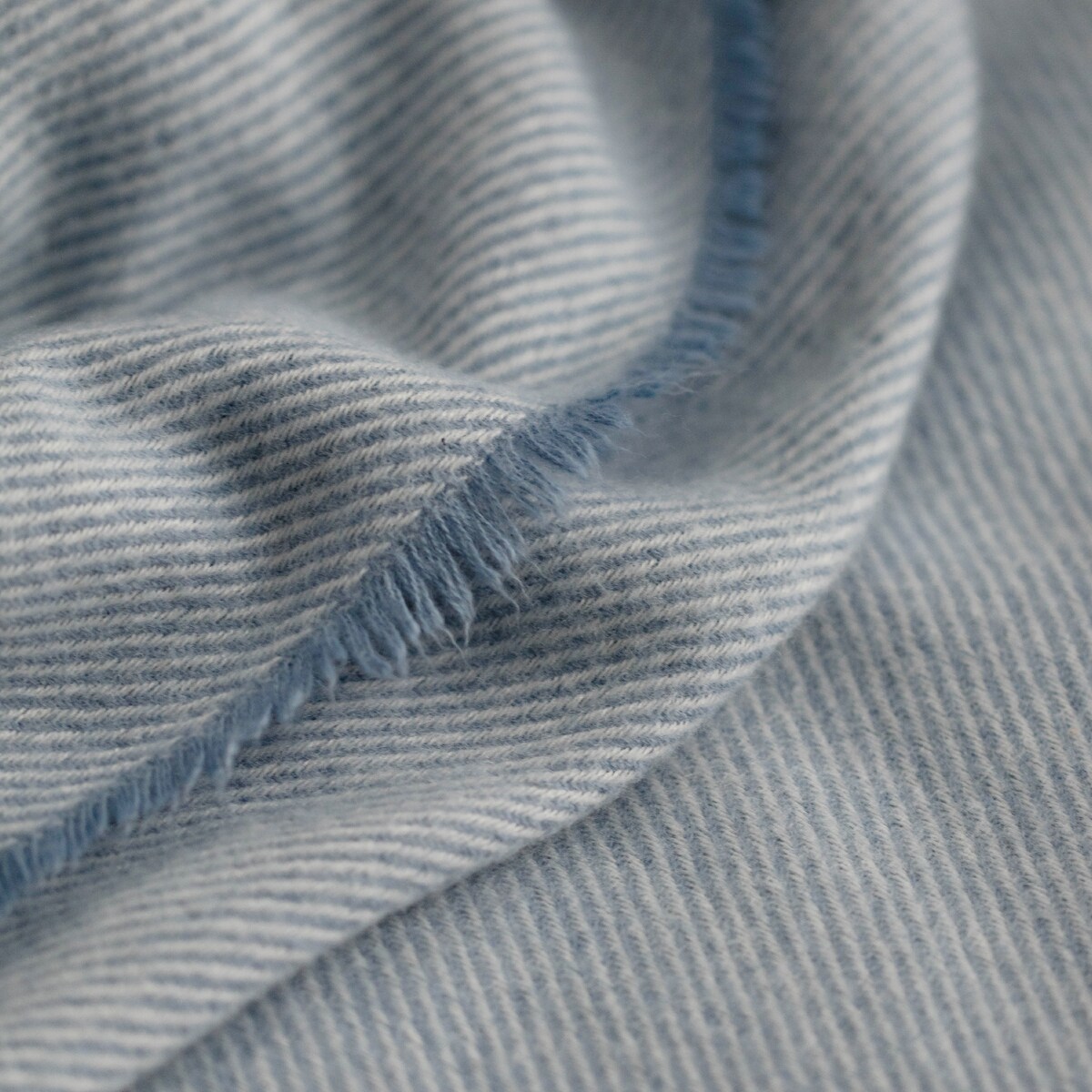 Pled Lekki Tkany z Frędzlami Lomani 150x200 cm