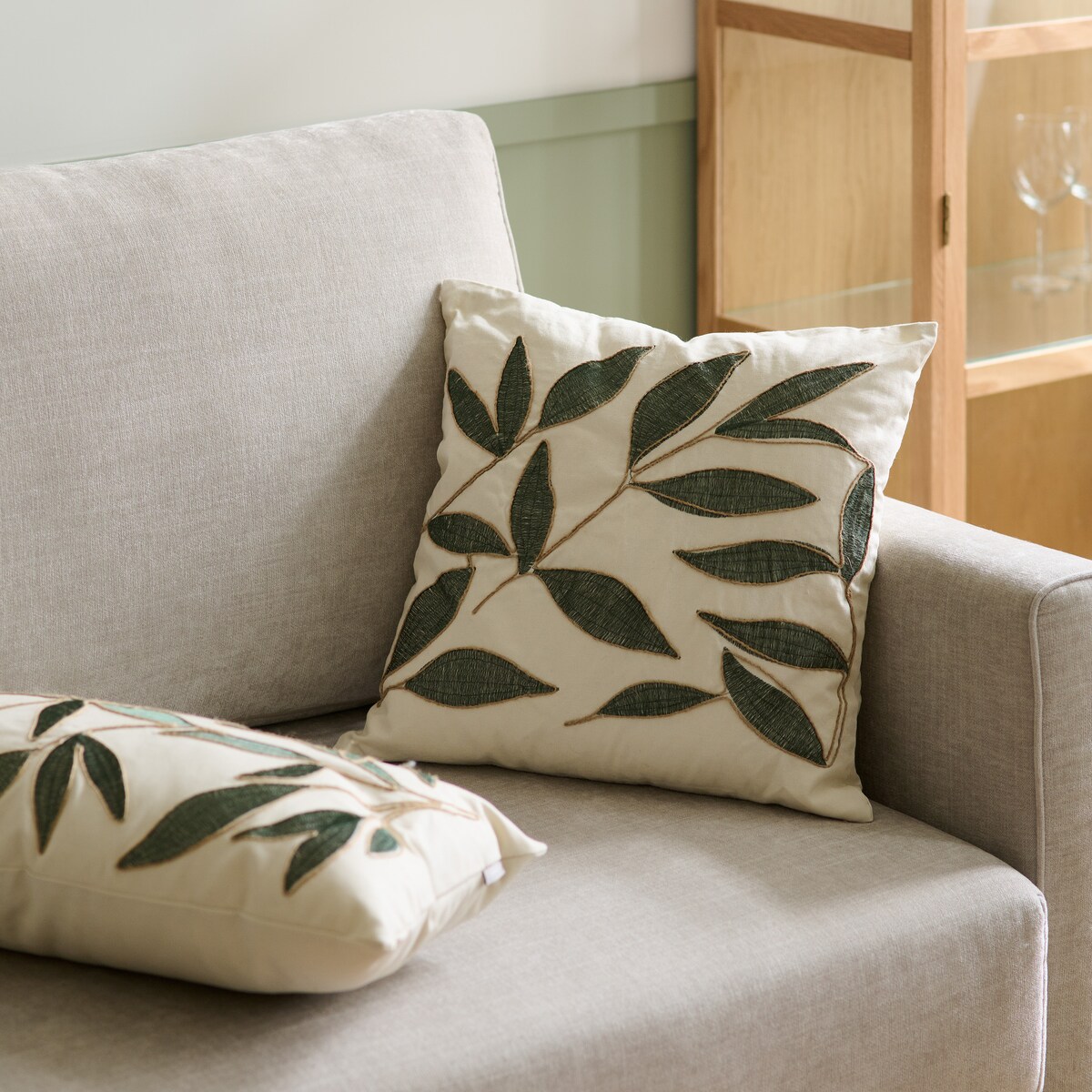 Poszewka Haftowana Teter 45x45 cm