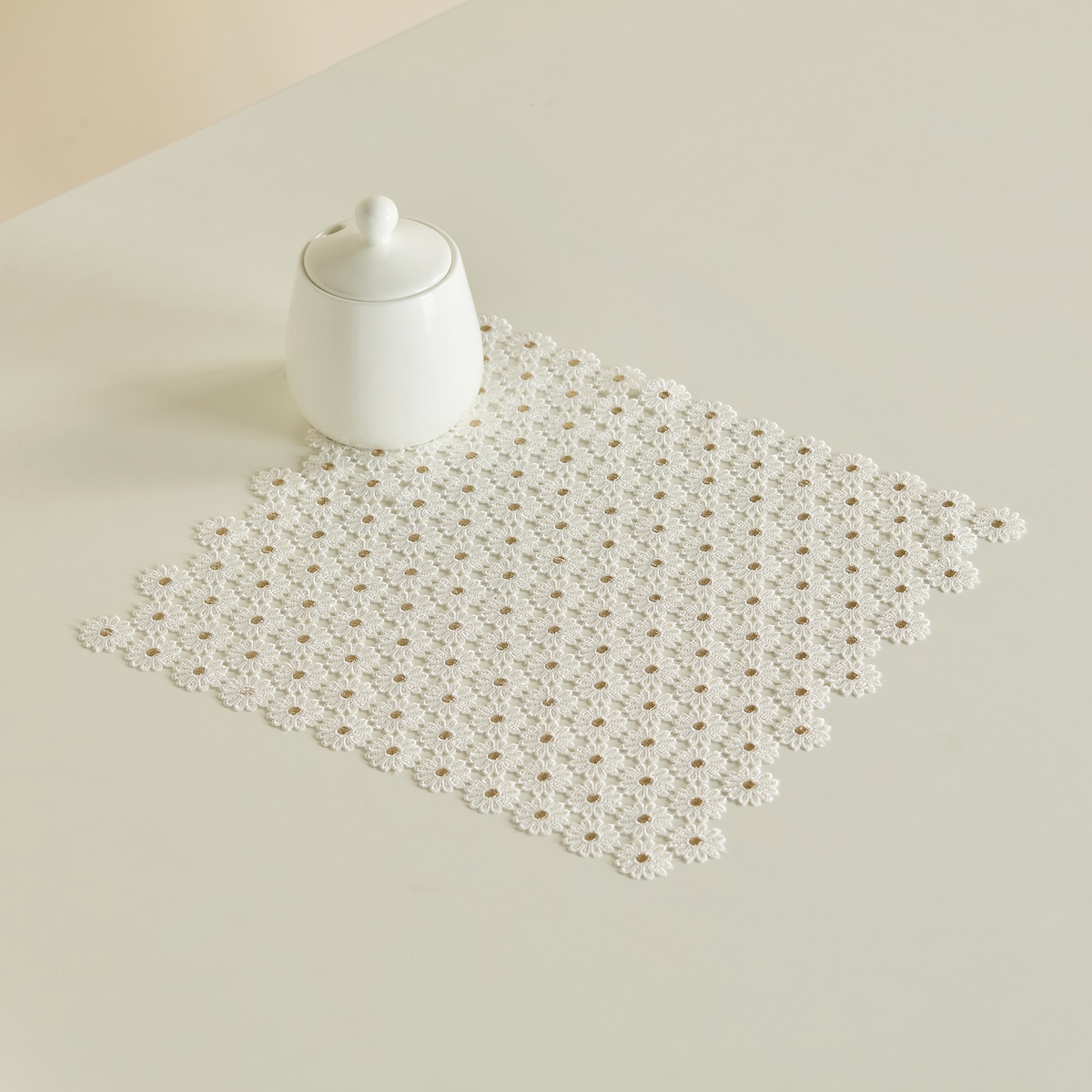 Serwetka Douglasio 32x32 cm z motywem kwiatowym