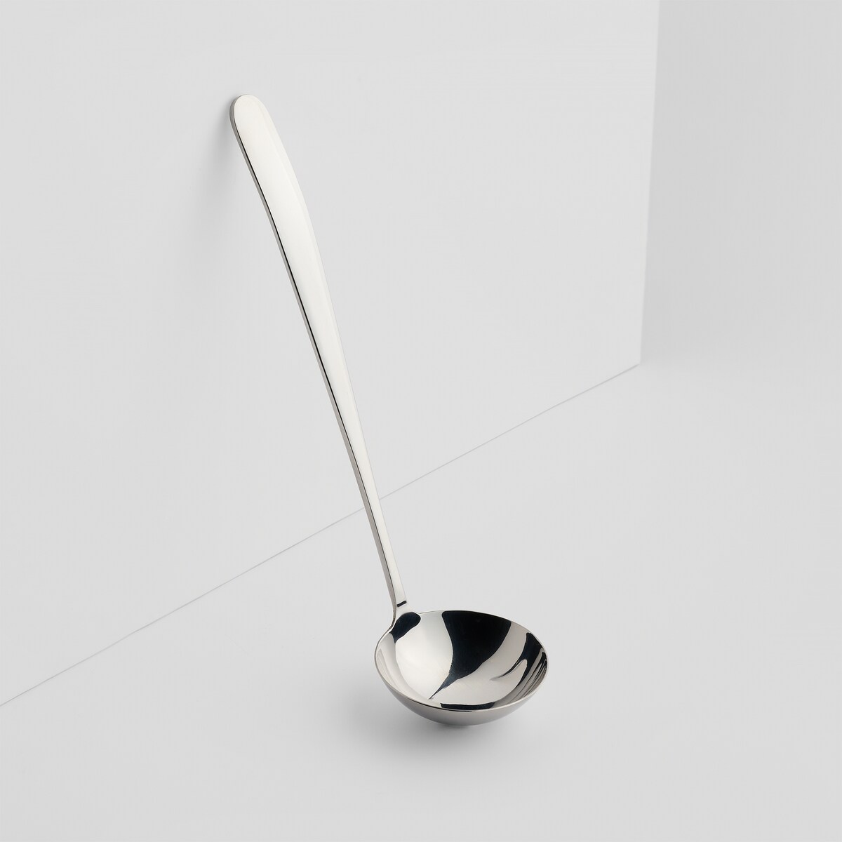 Elegancka chochla Do Zupy ze stali nierdzewnej Finns