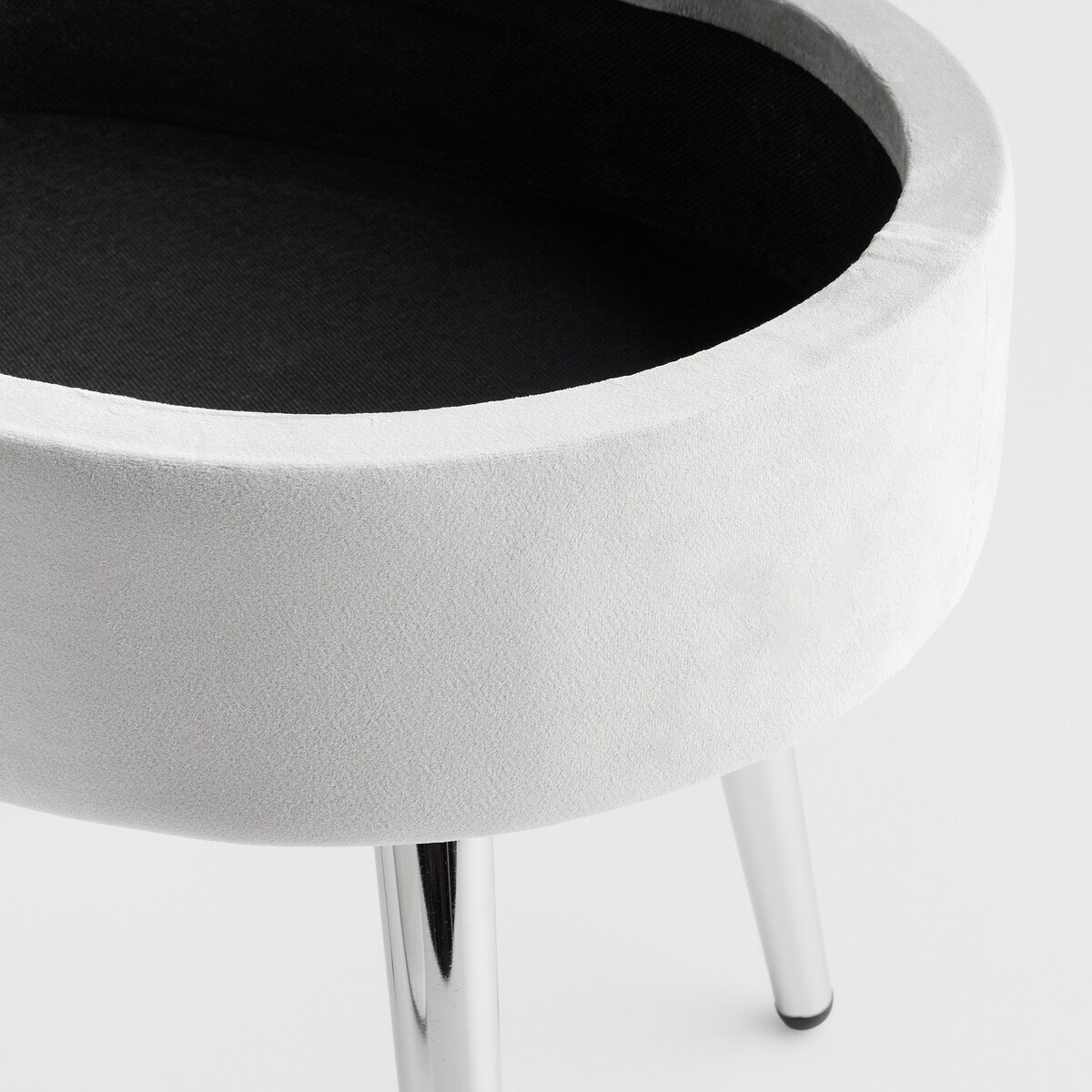 Puf ze schowkiem Atlin