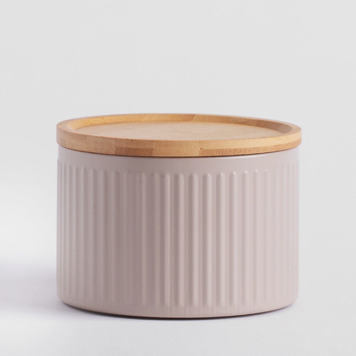 Metalowy pojemnik z bambusową pokrywką Lofto 500 ml