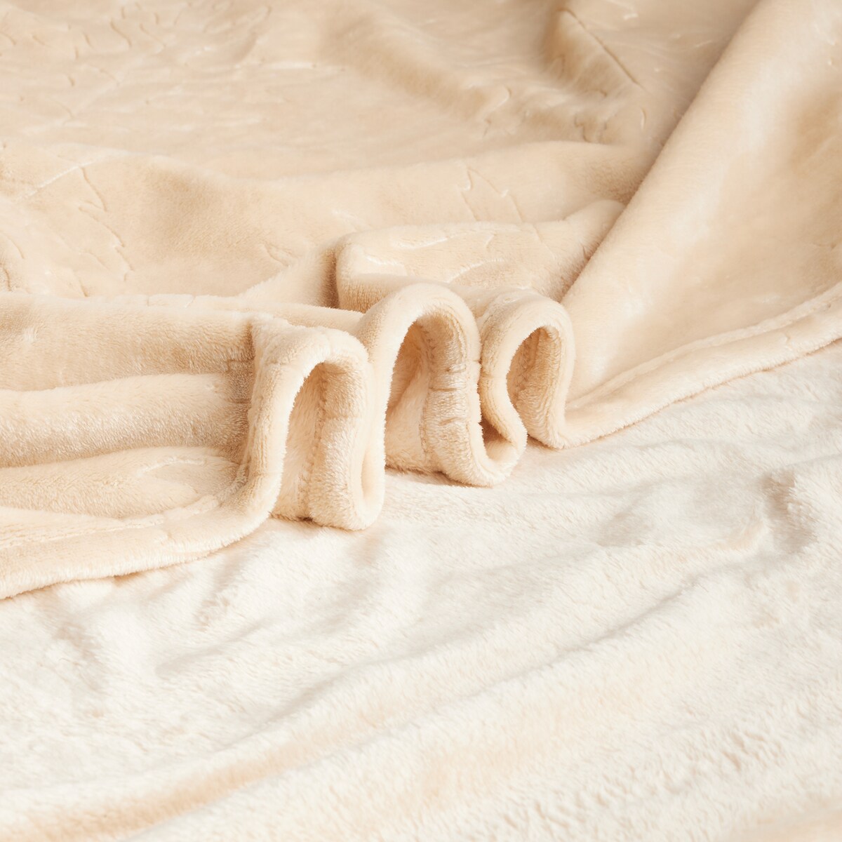 Koc Liven 150x200 cm z motywem liściastym