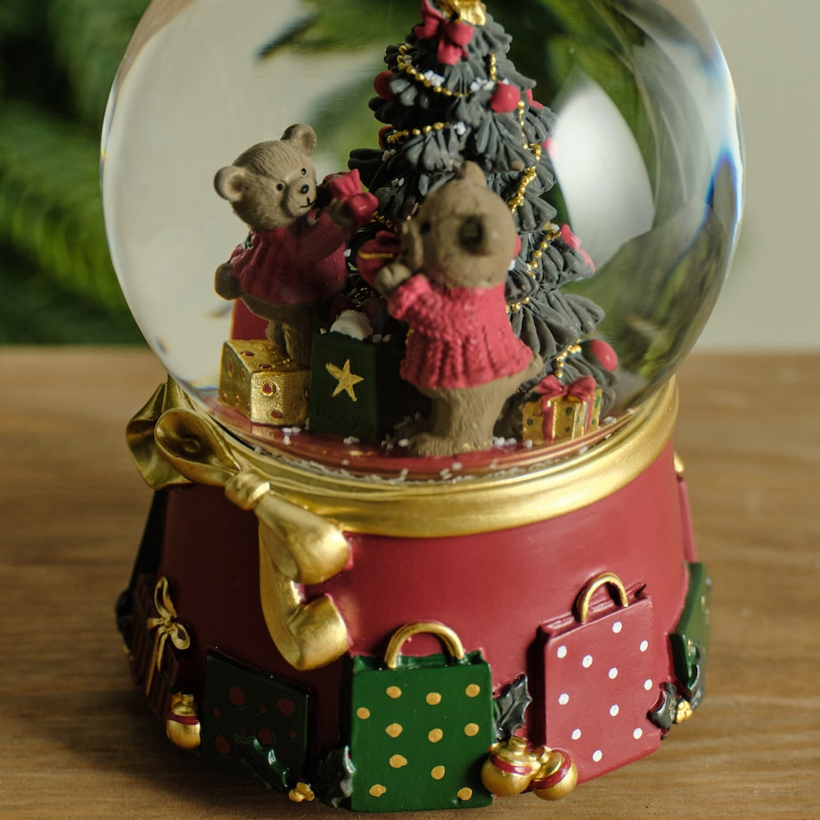 Kula Śnieżna Z Pozytywką Nutty z motywem choinki