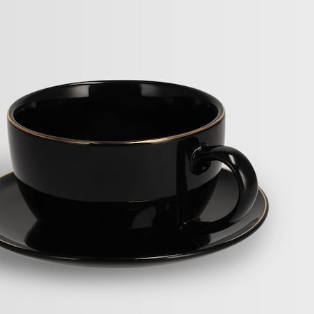 Filiżanka Ze Spodkiem Svartos