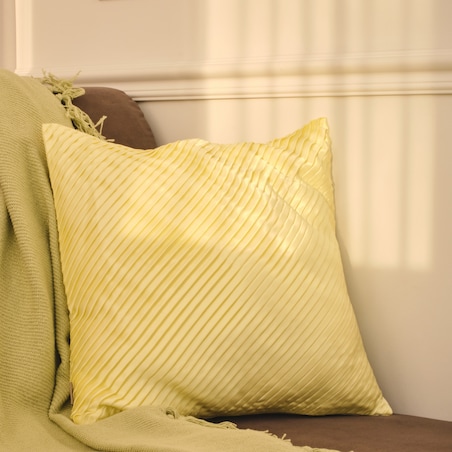 Poszewka satynowa plisowana Darlita 45x45 cm